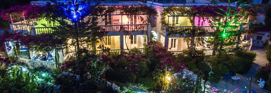 Angelika Aparthotel Álinda Kültér fotó