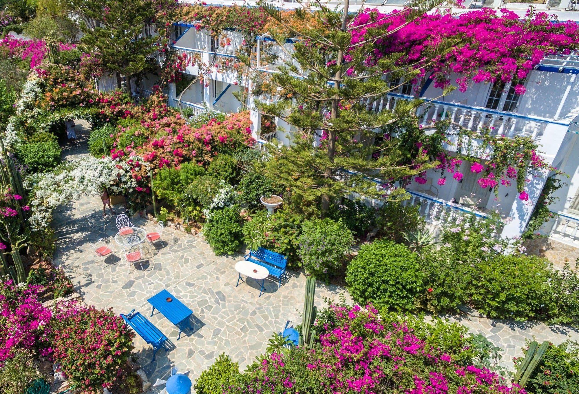 Angelika Aparthotel Álinda Kültér fotó